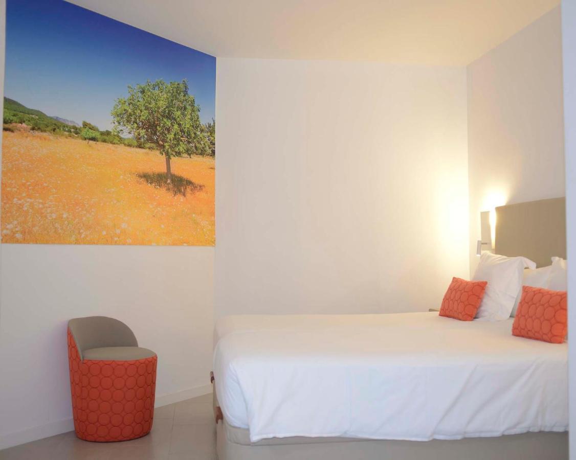 Apartahotel B-llobet Sun & Confort 4*